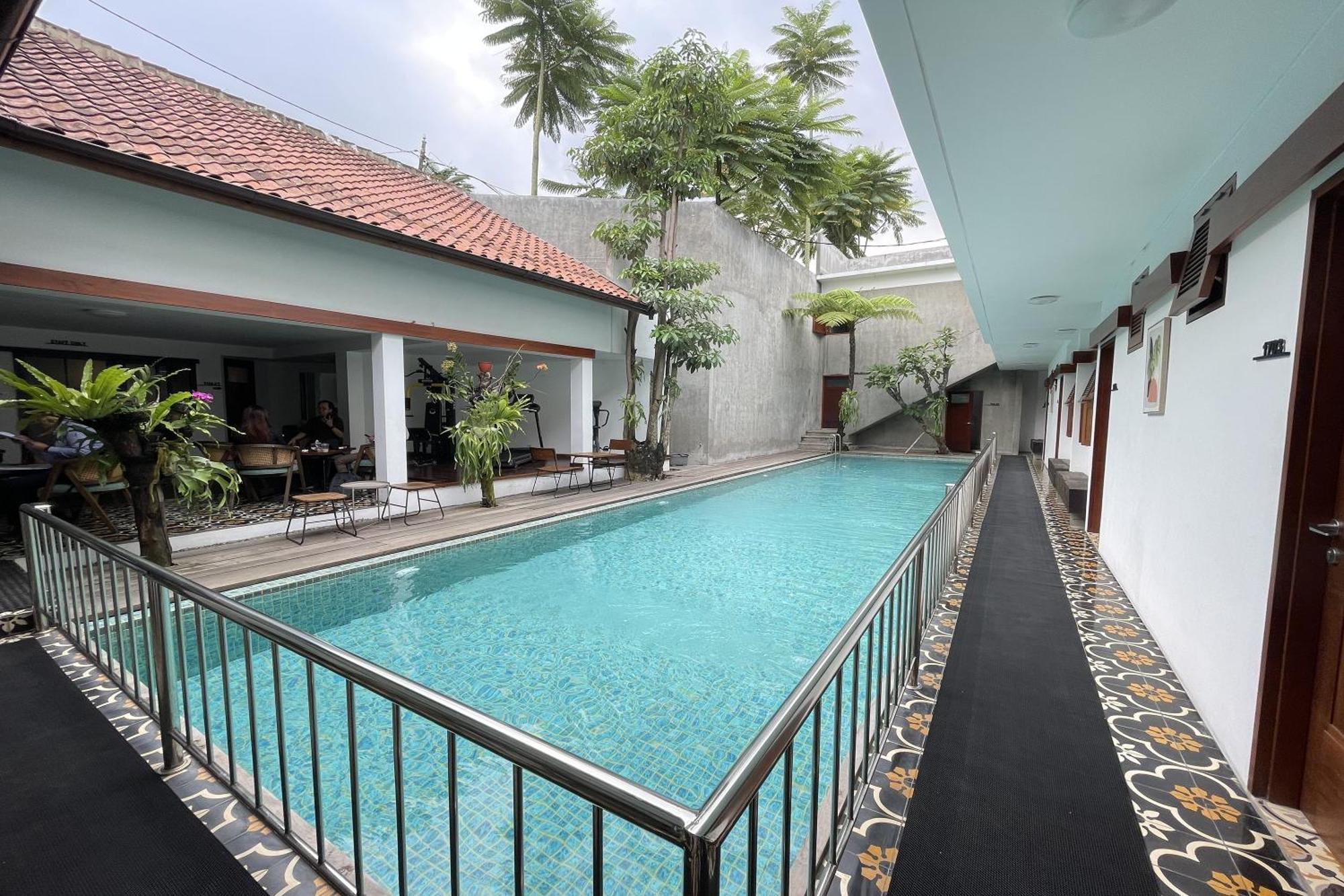 Hotel Emaki Bumi Singgah Bandung Esterno foto
